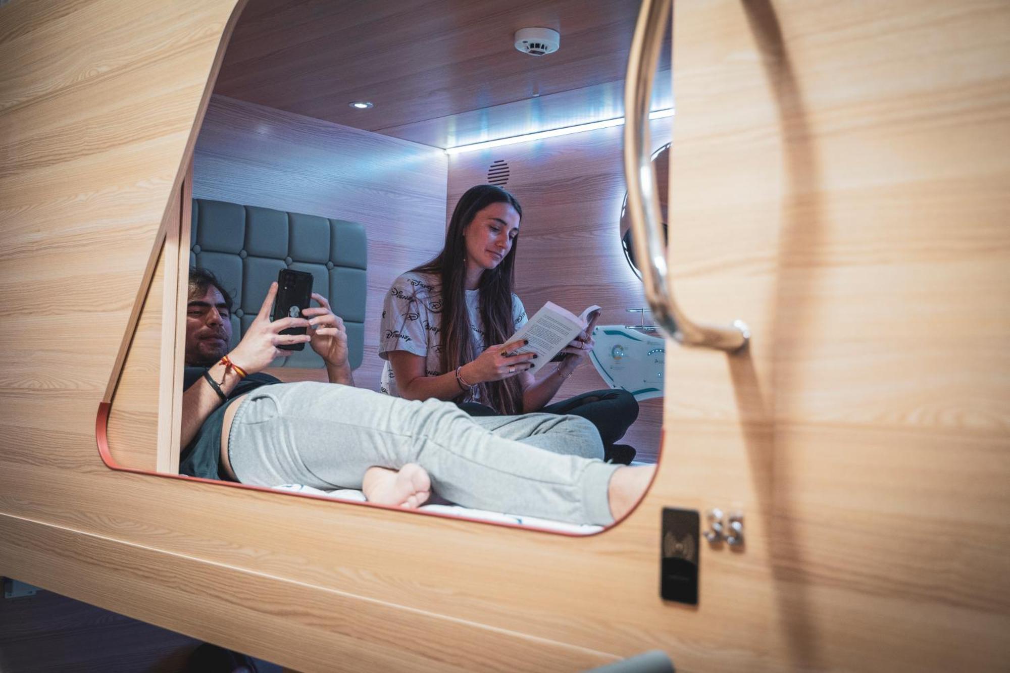 Gallery Hostel Madrid Residencia Luaran gambar
